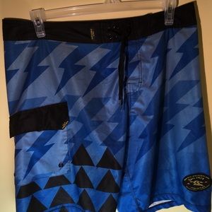 DA HUI MENS SURF SWIM TRUNKS PIT PROVEN SIZE 36 !!